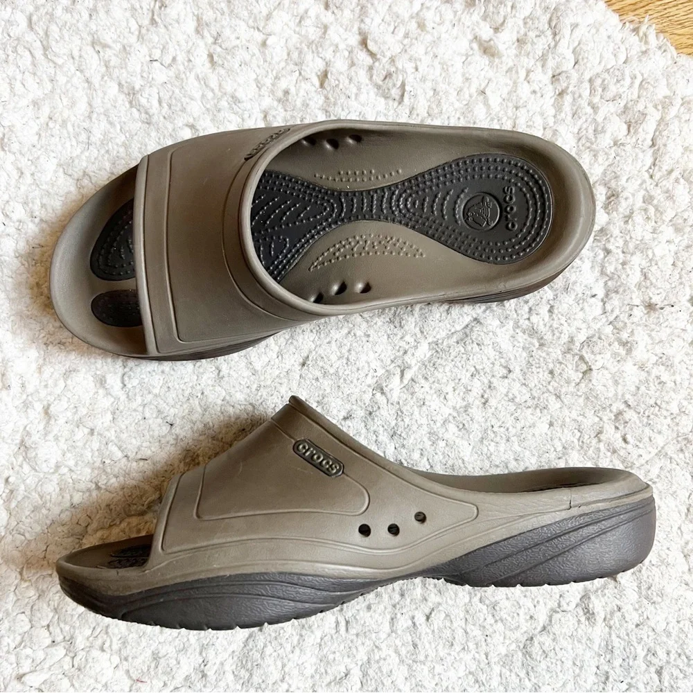 Crocs Unisex Brown Slip On Modi 2.0 Fisherman Sandals Style 15605